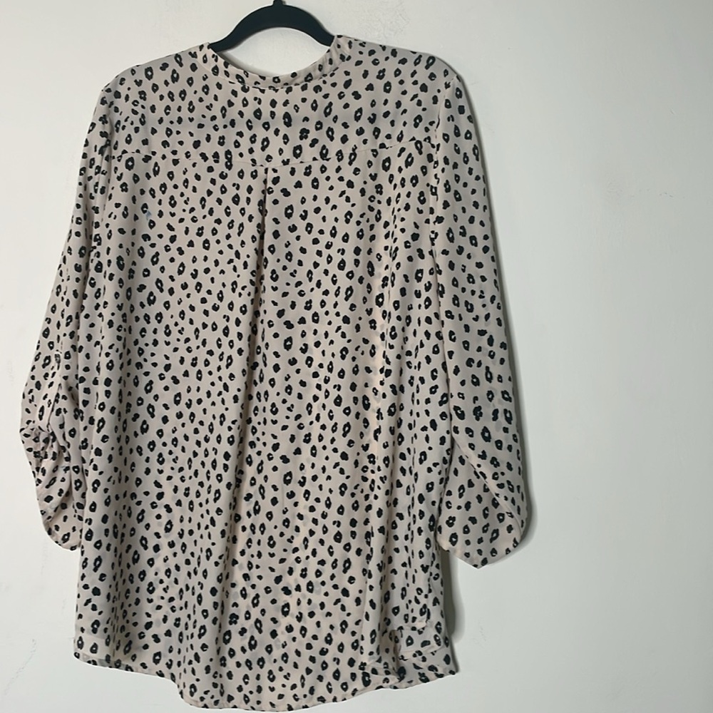 Lush 2x animal print blouse​ - Picture 3 of 5